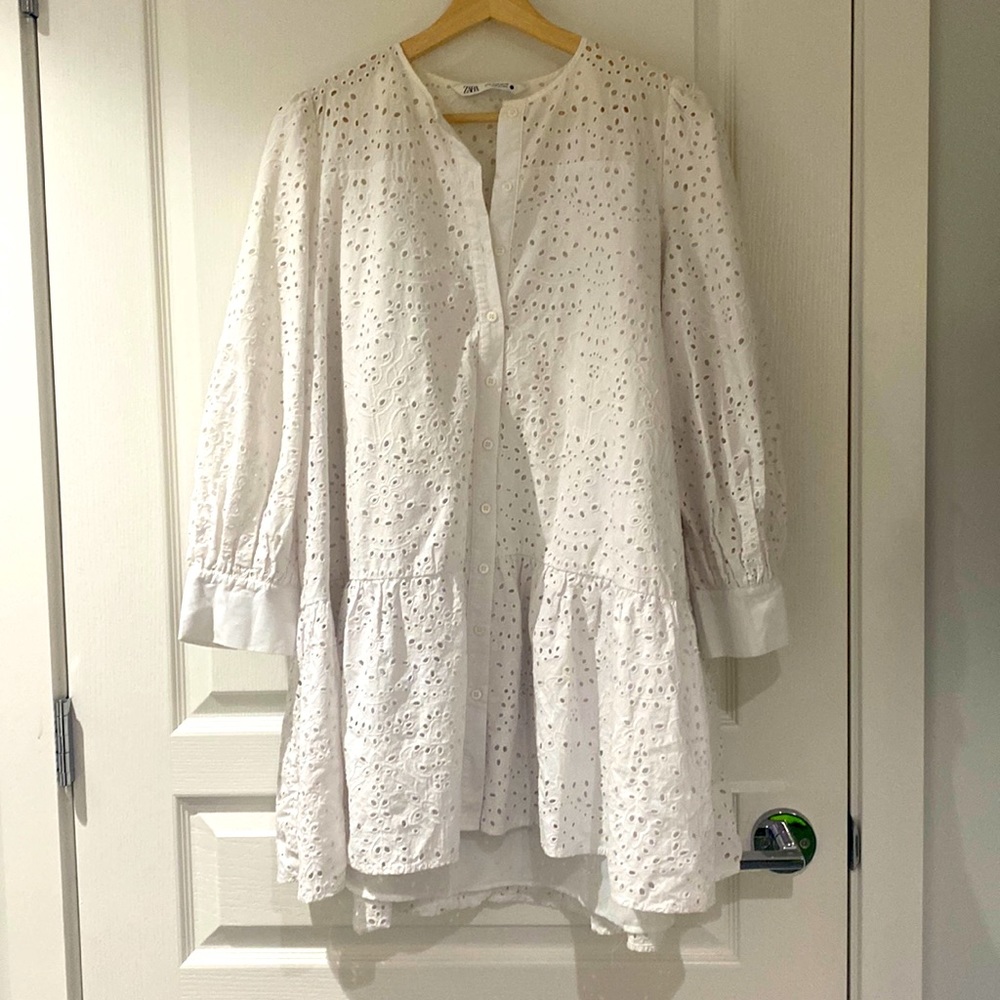 Zara Lace Puffy Mini Dress Size M